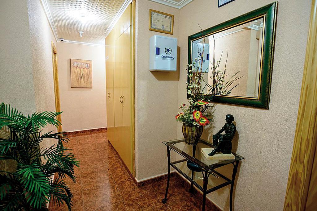 Hostal Carrizo Elda Eksteriør billede